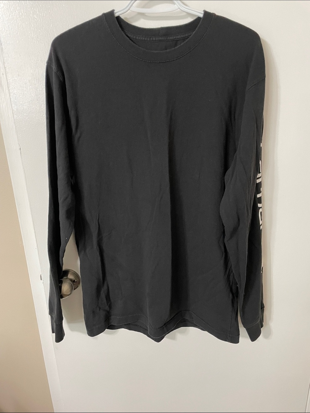 Carhartt Black Long-Sleeve Crewneck Tee Size Small